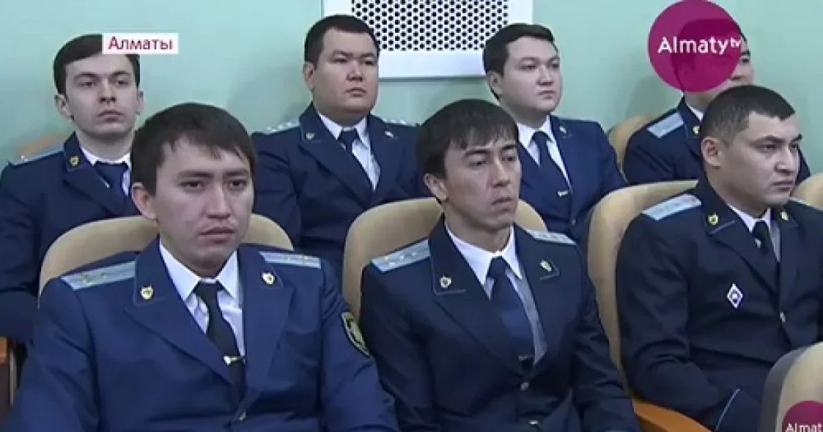 Прокуроры, адвокаты, психологи будут теперь работать в Алматы в одном офисе