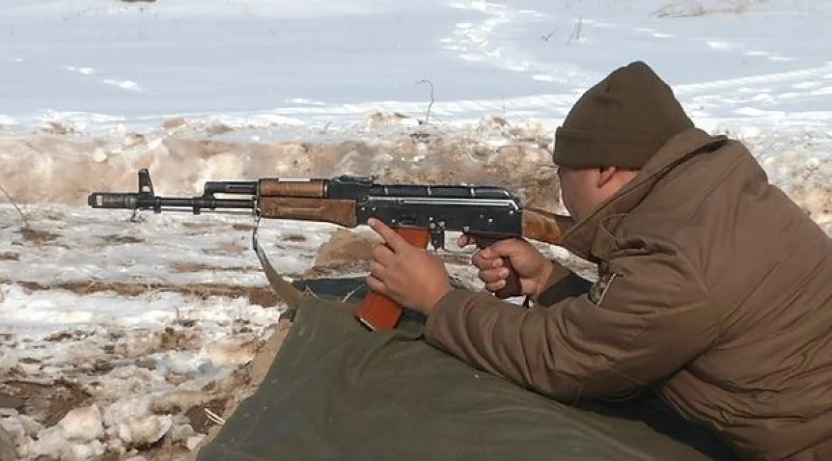Қаламын қаруға алмастырған тілшілер әскери сынақтан өтті