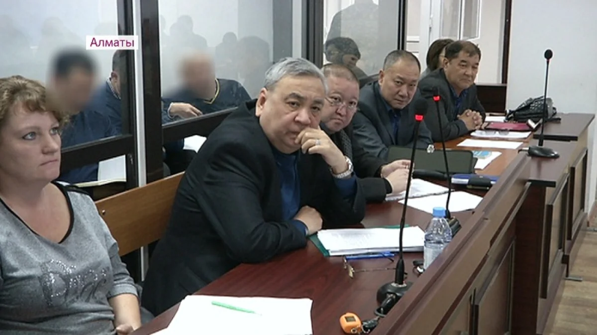 Таможенникам поста «Алтынколь» грозит до 11 лет строгого режима