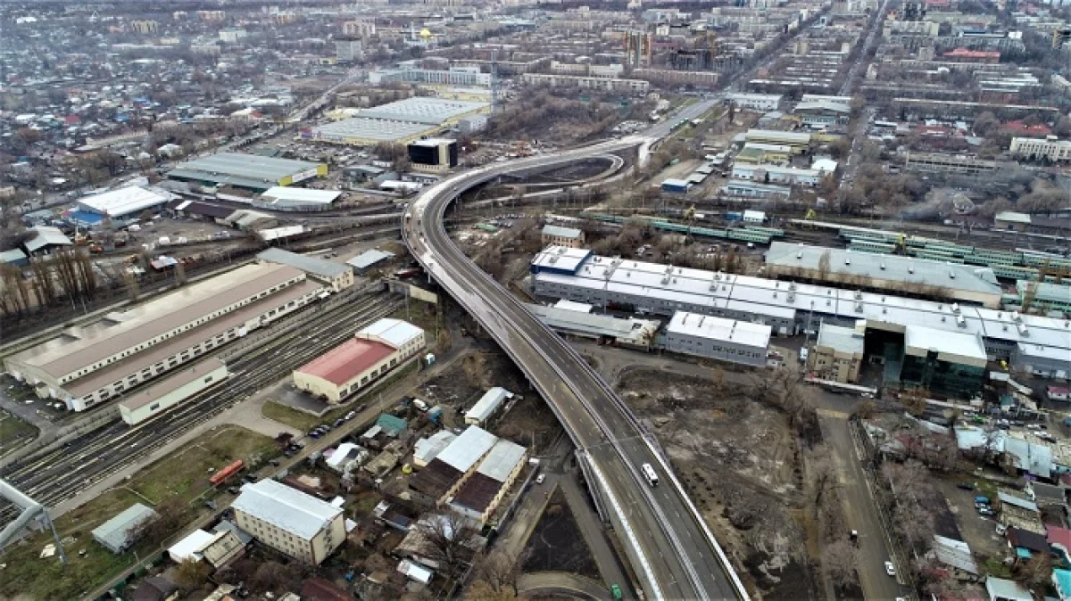 Алматының солтүстігі мен оңтүстігі жаңа эстакада арқылы қосылды