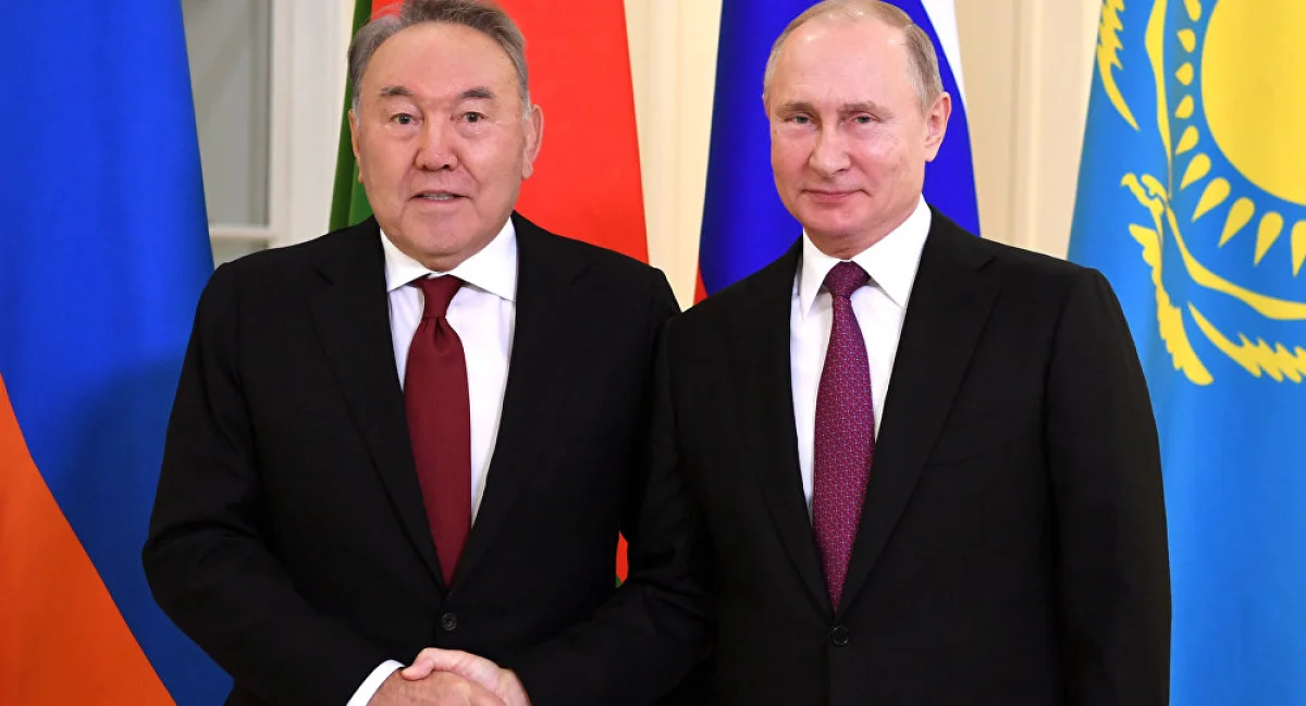 Путин поздравил Назарбаева с днем рождения  