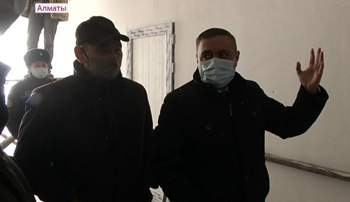Алматыда мәслихат депутаттары қалада салынып жатқан бірнеше ғимараттың құрылысын тексерді