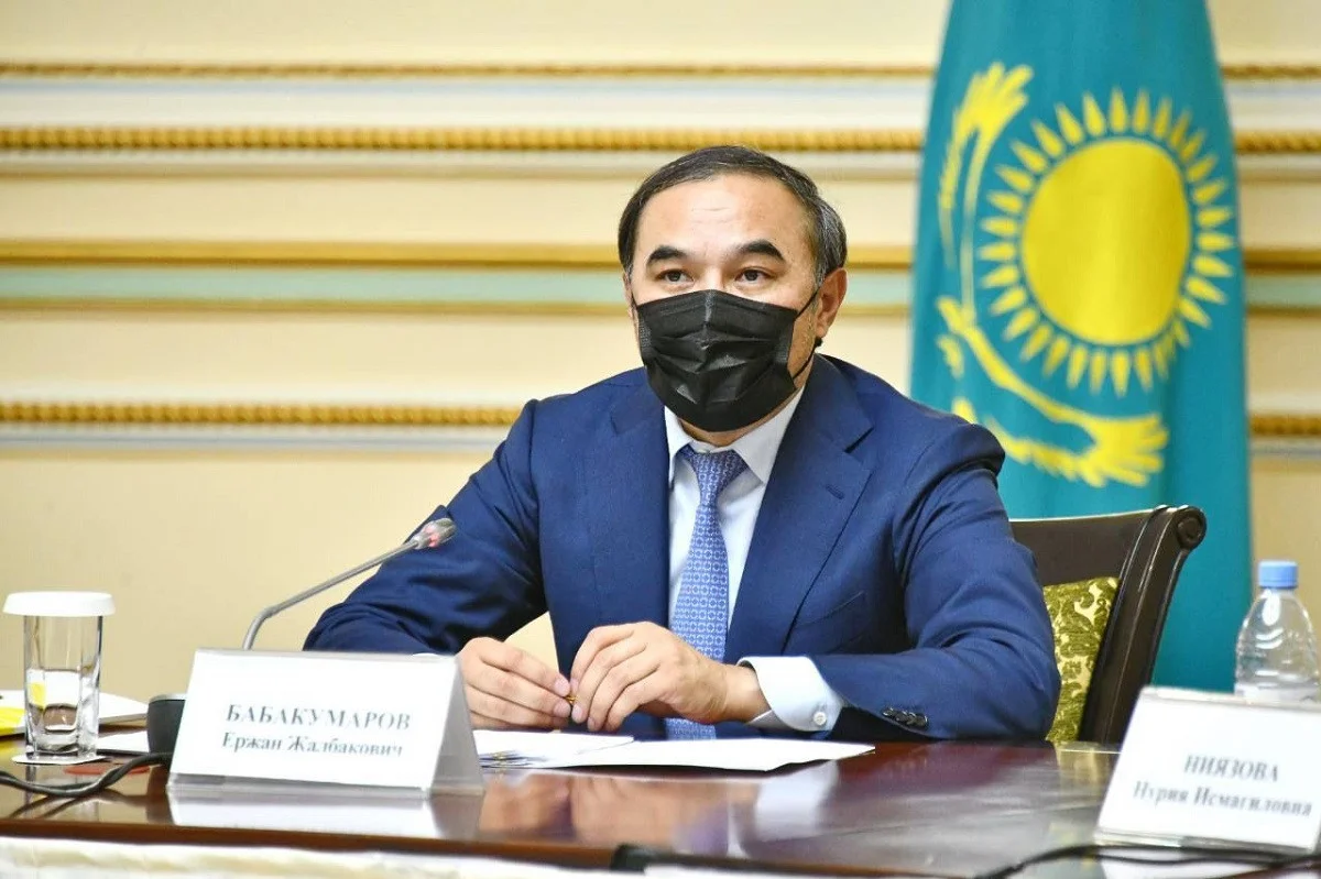 Е. Бабақұмаров дін саласындағы мемлекеттік саясатты іске асыру мәселесі бойынша қалалық алқа отырысын өткізді