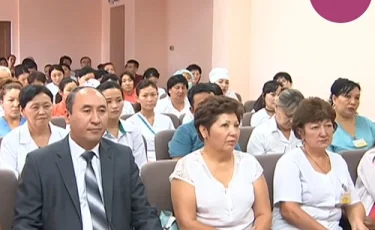 В Казахстане в фонд медстрахования собрали около семисот млрд тенге