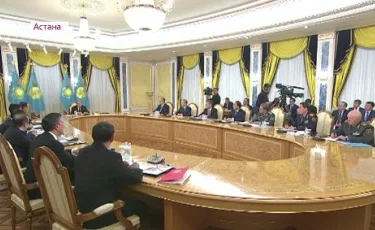 Парламент принял закон о пожизненном статусе Назарбаева в Совбезе 