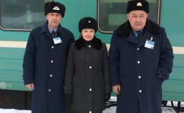 Сотрудница костанайского ДУИС спасла жизнь пассажирке поезда  