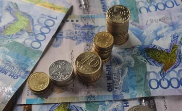 Қазақстанда орташа жалақы көлемі 172 мың теңгеден асты