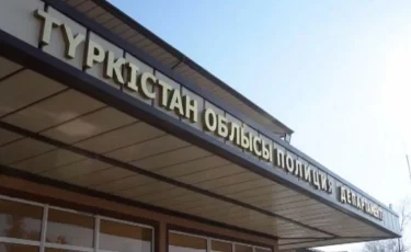 Житель Туркестанской области поблагодарил  полицейских, нашедших  его пропавшую 4-летнюю дочь