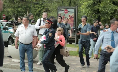 Около 4 тысяч человек задержано во время митингов в Казахстане 