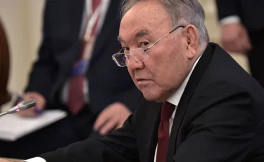 Назарбаев пригрозил чиновникам за блокирование критики в СМИ 