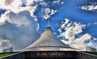 Задымление произошло в столичном «Хан Шатыре»  