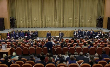 Встречу с жителями Алатауского района проводит аким Алматы