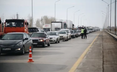 Частные извозчики, обещавшие объехать блокпост окольными путями, задержаны в Алматы
