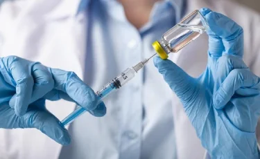 Стало известно, кто первым может получить вакцину от COVID-19 в Казахстане