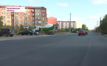Дело тронулось с мертвой точки: спустя многие годы дорогу в поселке Косшы отремонтировали