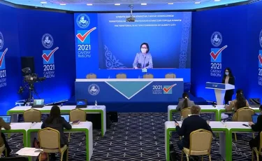 В Алматы начали работу избирательные участки