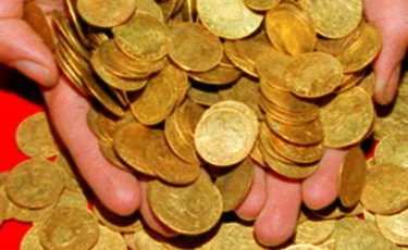 Золотой клад времен Людовика XIII найден в особняке во Франции