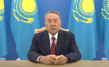 Елбасы обратился к молодежи страны