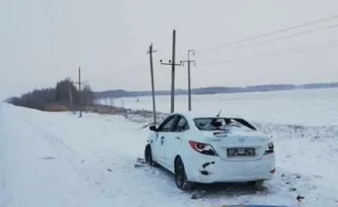 Автомобиль чиновников обстреляли на трассе в СКО