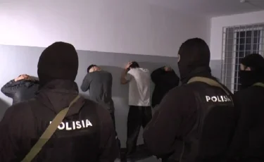 "Раздавали металлические арматуры": задержаны 6 подозреваемых в беспорядках  