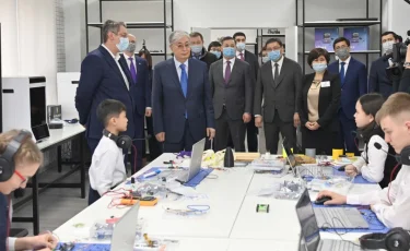Касым-Жомарт Токаев посетил Дворец школьников