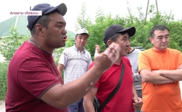 Четыре частных дома обчистили в один день в Алматинской области