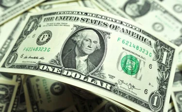 За сколько продают доллары в обменниках Алматы 2 сентября