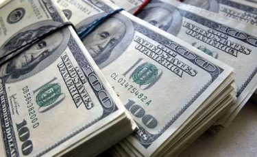 За сколько продают доллары в обменниках Алматы 7 января 2023