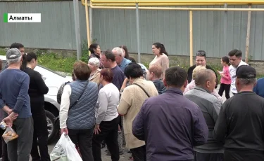 В одном из районов мегаполиса жители жалуются на коммунальные проблемы