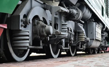 Атырау облысында күкірт тиелген вагондар рельстен шығып кетті
