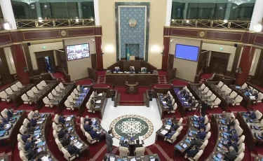 Долг фонда "Самрук-Казына" составил почти 7,5 триллиона тенге