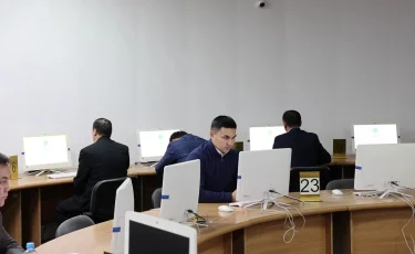 Молодежная практика: около 10 000 выпускников вузов и колледжей трудоустроены