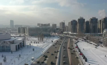 К зиме готовы: КазАвтоЖол увеличил запасы противогололедных материалов