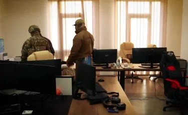 Воздействие извне: десятки иностранцев задержали по подозрению в мошенничестве против казахстанцев