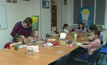 Елдегі үкіметтік емес ұйымдар қандай жобаларды іске асыруда