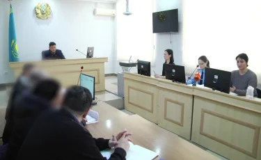 Распустили руки: в Костанае начался суд над сестрами, избившими фельдшера