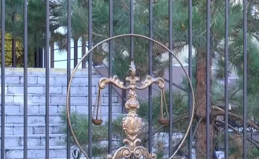 Қытайда 17 баланы ұрлап, сатқан әйел өлім жазасына кесілді