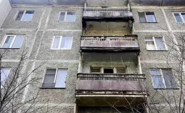 Пенсионер выпал из окна: в полиции завели уголовное дело по факту смерти