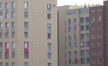 Астанада қырық жастағы әйел 12-қабаттан құлап кетті