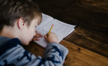 Сколько родители тратят на репетиторов в Казахстане