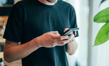 Ученые разработали приложение, которое учит снова улыбаться после инсульта
