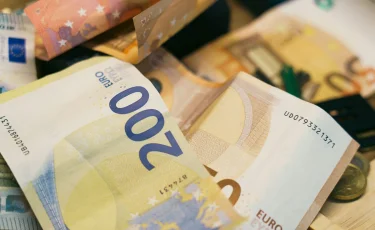 Курс доллара и евро в обменниках Алматы 20 мая 2025