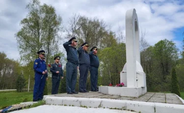 Жеңіс күні: офицерлер қазақстандық жауынгерлер шайқасқан орындарға барды