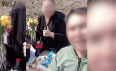 Горестный букет: в Актобе за сбор тюльпанов детьми, судят акима сельского округа