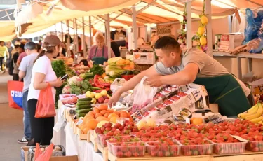 Ярмарки выходного дня в Алматы: мед, хлеб и продукты от семейных хозяйств