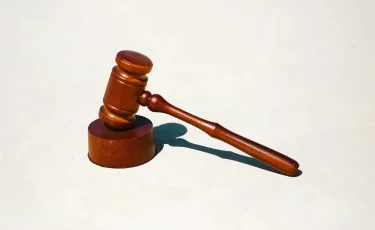 В Актау осудили семью за эксплуатацию людей с инвалидностью