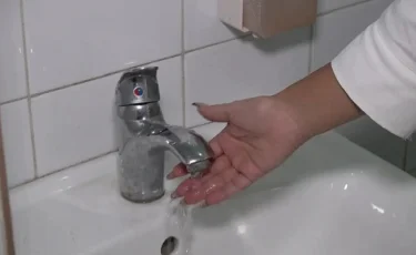 В каких районах Алматы временно отключат холодную воду