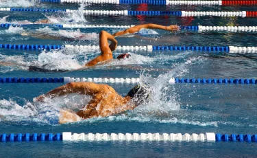 Казахстанские пловцы завоевали три медали на чемпионате Азии