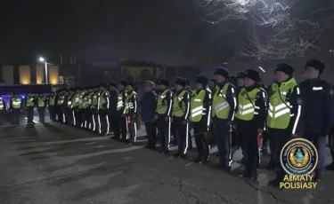 В канун новогодних праздников: в Алматы полицейские усилили патрулирование города