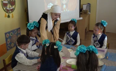 Ұлттық құндылықтар: бала тәрбиесіндегі жасанды жадының рөлі қандай